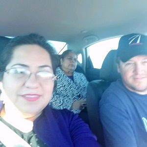 Meet your Posher, Claudia